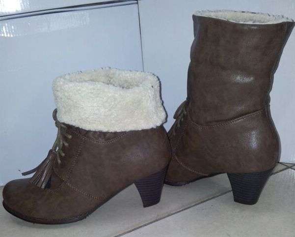 ***LATE ARRIVAL***** PREMIUM QUALITY FUR LINED ANKLE/CALF***SIZE 3-8**