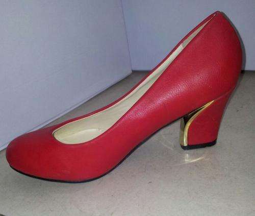 ***LATE ARRIVAL***** PREMIUM QUALITY LOW THICK HEEL*****