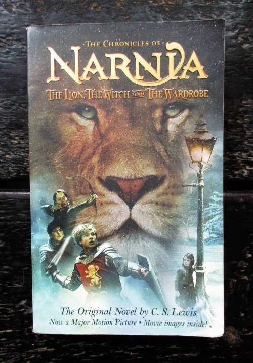 The Lion, the Witch, and the Wardrobe (The Chronicles of Narnia by C.S. Lewis