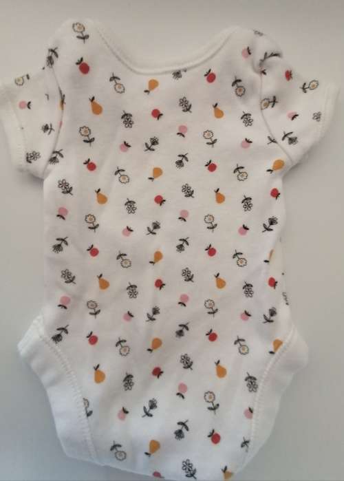 Set of 3 babygrows for premature / tiny baby