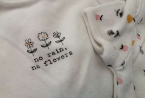 Set of 3 babygrows for premature / tiny baby