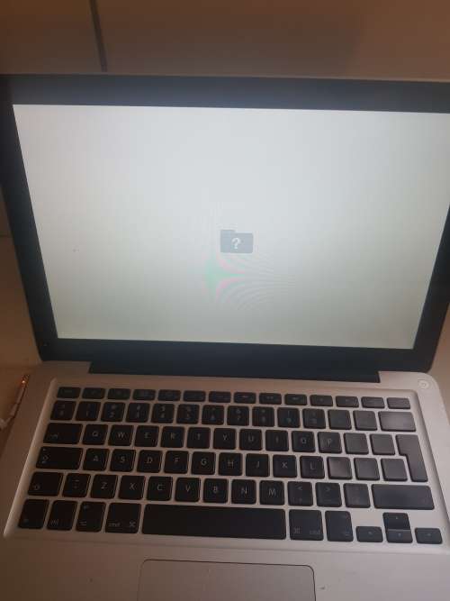 Apple MacBook Pro Core 2 Duo ( Damaged please read the add )