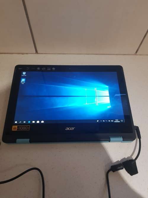Acer Spin 1 ** Touch Screen ** Faulty Battery **