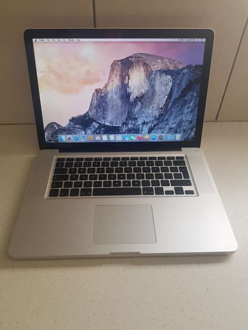 Apple MacBook Pro **Late 2011 ** Core i7** 500GB** Great Condition **