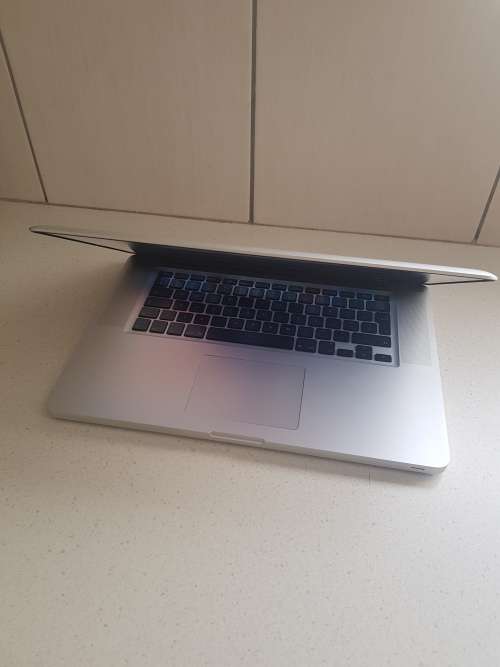Apple MacBook Pro **Late 2011 ** Core i7** 500GB** Great Condition **