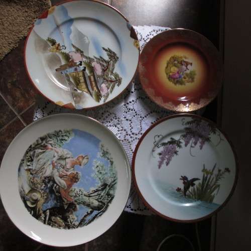 SHORT PERIOD SPECIAL - R70 BOX SPECIAL - DECORATIVE PLATES