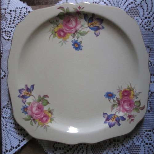 SHORT PERIOD SPECIAL - R70 BOX SPECIAL - DECORATIVE PLATES
