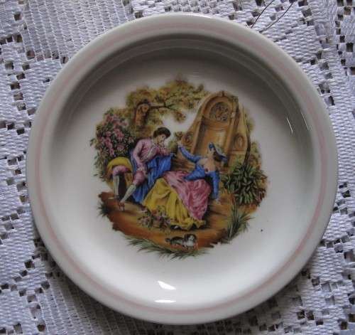 SHORT PERIOD SPECIAL - R70 BOX SPECIAL - DECORATIVE PLATES