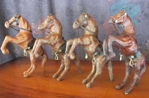 BOX SPECIAL - VINTAGE LEATHER HORES FIGURINE