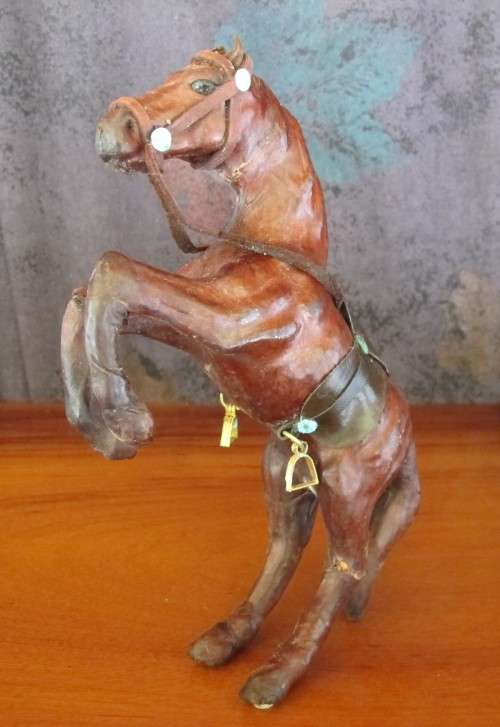 BOX SPECIAL - VINTAGE LEATHER HORES FIGURINE
