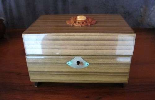 BOX SPECAIL - VINTAGE JEWWLLERY BOX`S