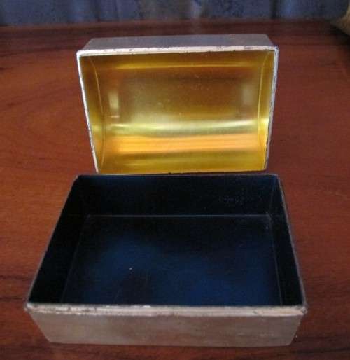 BOX SPECAIL - VINTAGE TIN BOX`S