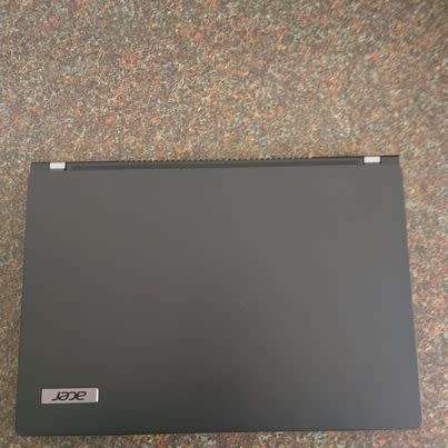 Acer TravelMate P614-51T-G2 | 14 inch Touch Screen | 1 TB SSD | Core i7 | 10th Gen | Ram 8 GB