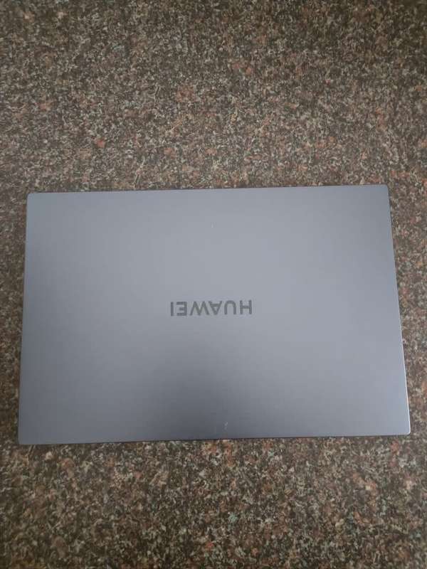 **BARGAIN BUY**HUAWEI MATEBOOK B3-440 12th GEN i5, 8GB RAM, 512SSD-WORTH 20k-GRAB IT@JUST R8999