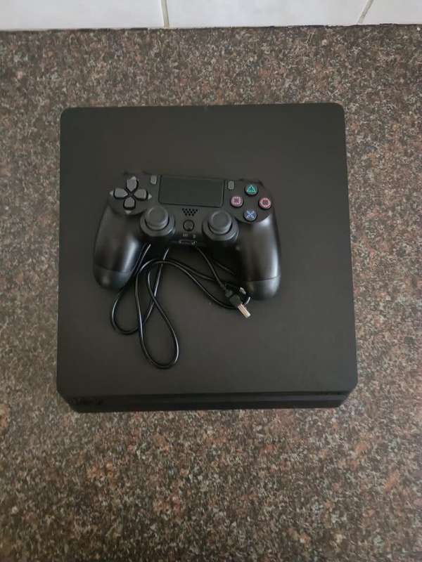 Sony PlayStation 4 Slim 500GB