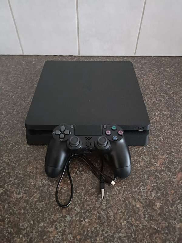 Sony PlayStation 4 Slim 500GB