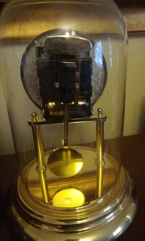 Vintage Master Quartz Glass Dome Clock. Working. In very good condition.