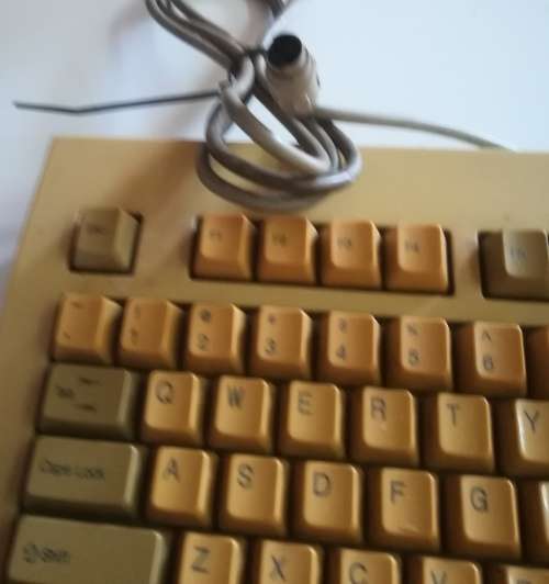 2x Vintage Keyboards plus 1x Mouse