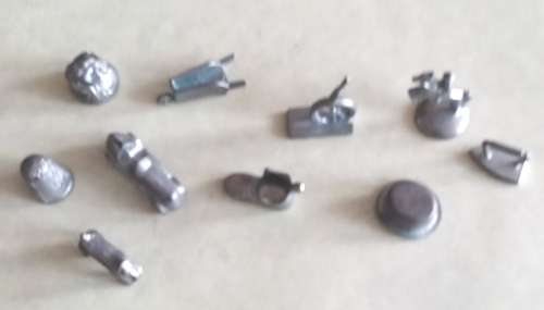 Vintage metal monopoly pieces x 10.
