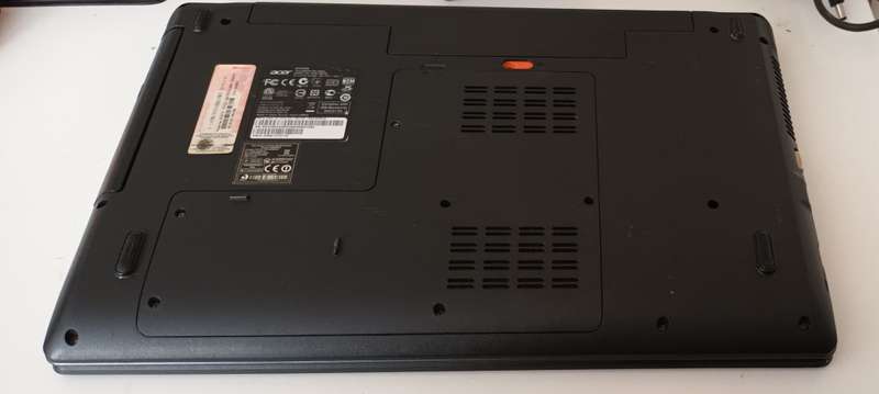 ACER TRAVELMATE 5744,4GB,DDR3 L-1600MHZ, PC3-12800 (PLEASE READ)