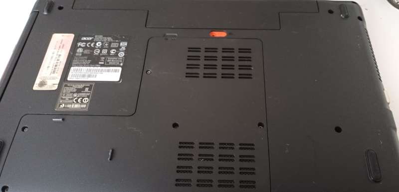 ACER TRAVELMATE 5744,4GB,DDR3 L-1600MHZ, PC3-12800 (PLEASE READ)