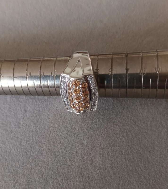 Sterling Silver solid Ring with yellow CZ. 9.73g. Size P.