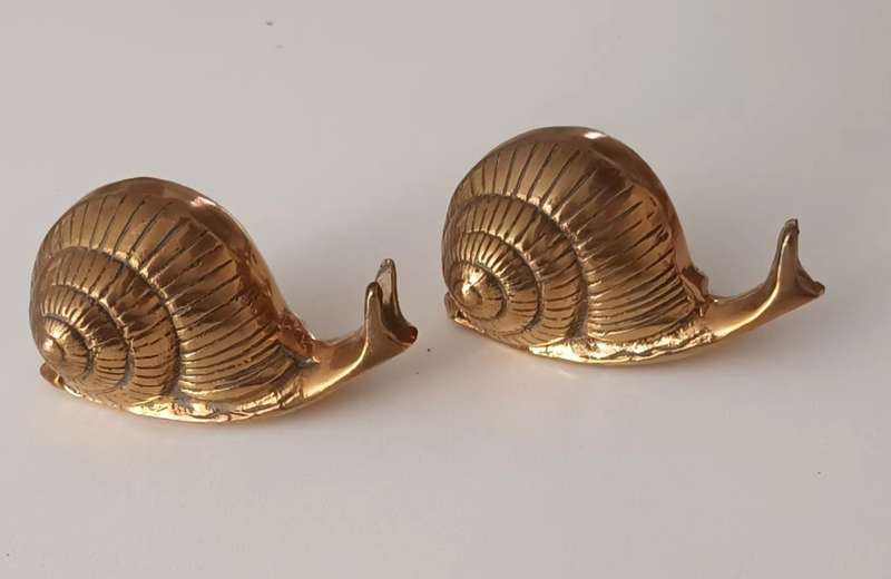 Brass Snails x 2. 300g. Length 8.5cm. Height 4.5cm.