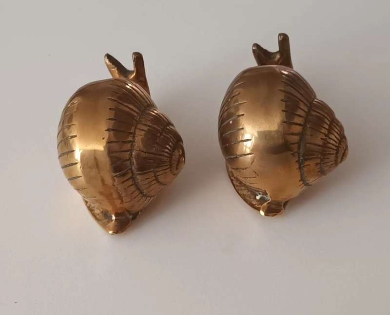 Brass Snails x 2. 300g. Length 8.5cm. Height 4.5cm.