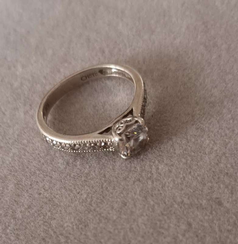 Sterling Silver & CZ CHETE Ring. 2.9g. Size M.