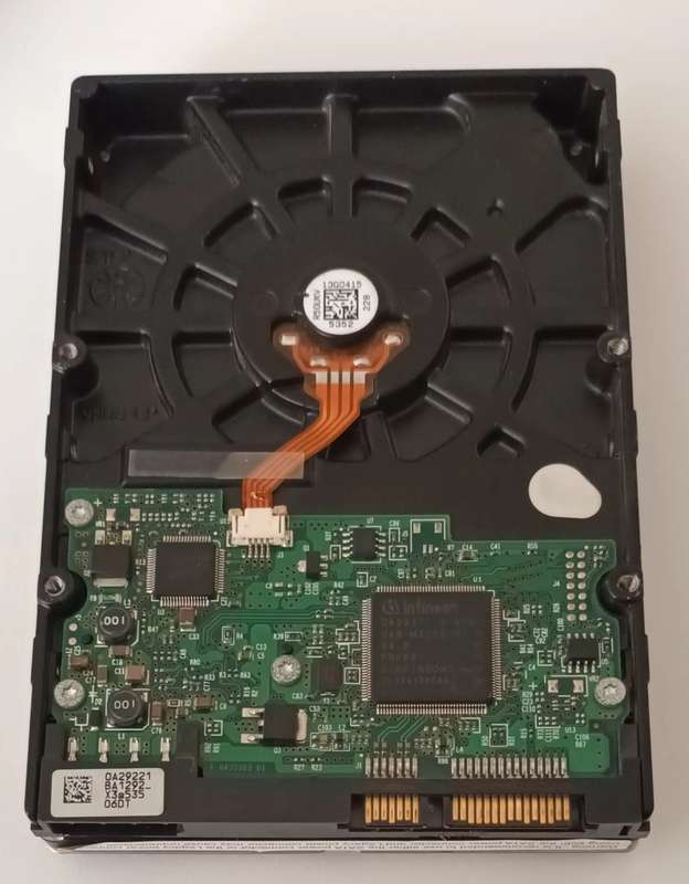 Hitachi Deskstar Sata Harddrive 82.3GB