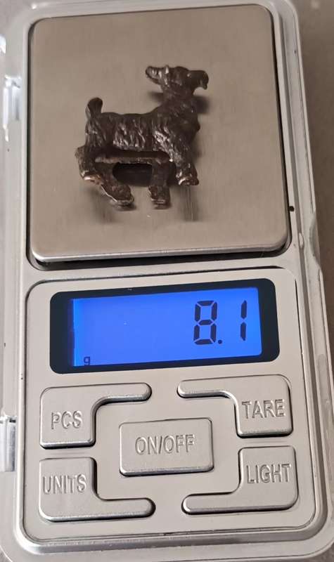 Copper Goat. 8.1g. 25x30mm.