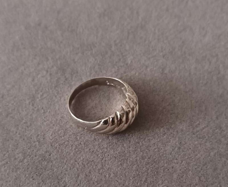 Sterling Silver Solid Ring. 3.2g. Size O 1/2.