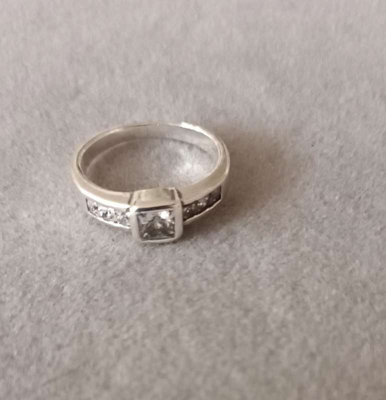 Sterling Silver Ring. 2.8g. Size I 1/2.
