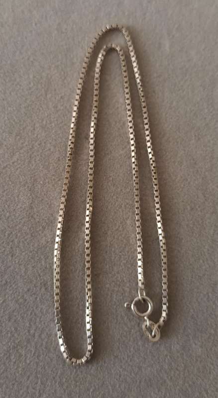 Sterling Silver Italy Chain. 4.6g. 40cm.