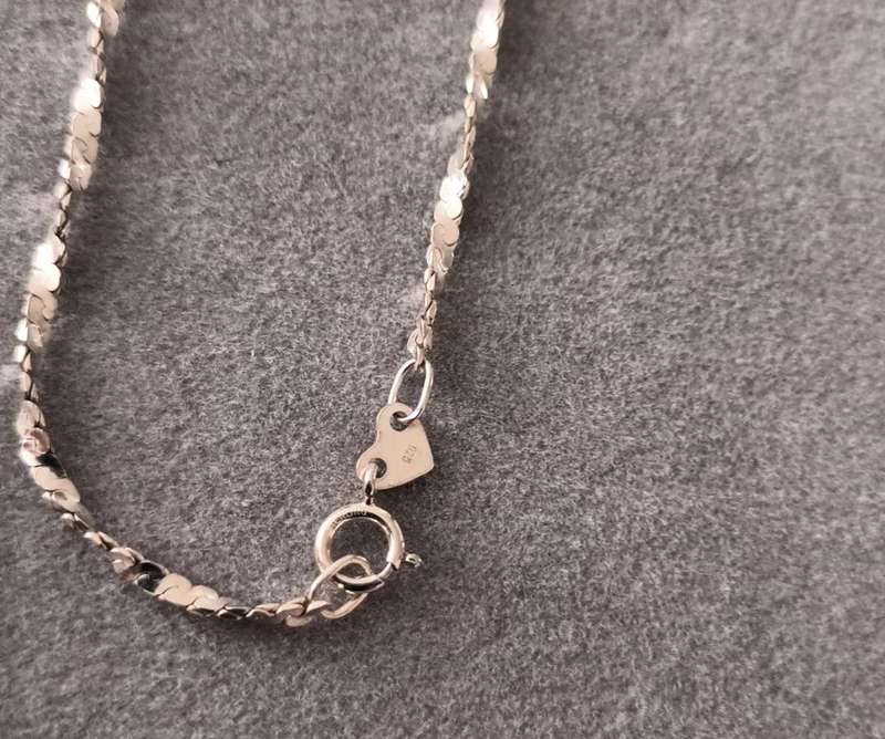Sterling Silver Curb Chain. 4.9g. 55cm.