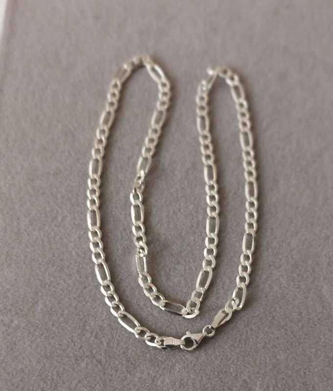 STERLING SILVER FIGARO NECKLACE. 4mm. 7.65g. 44cm.