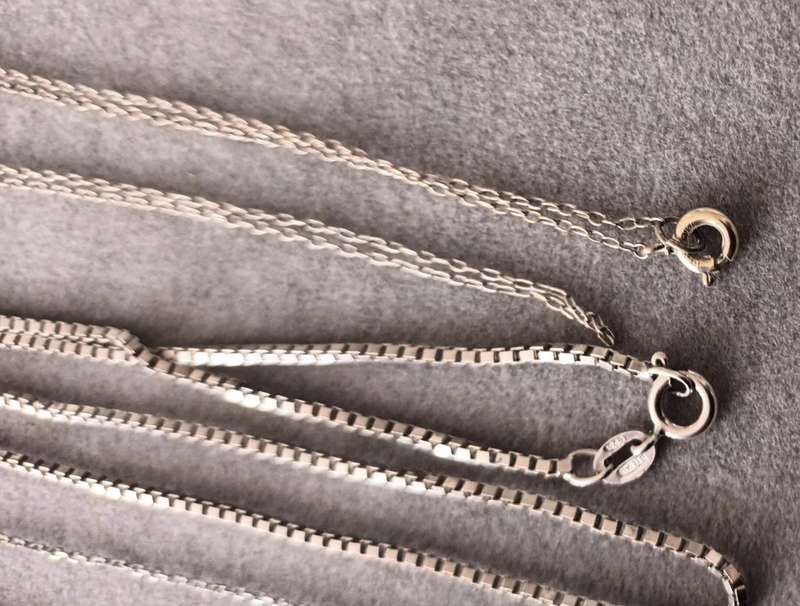 Sterling Silver Necklaces x3. 6.7g.
