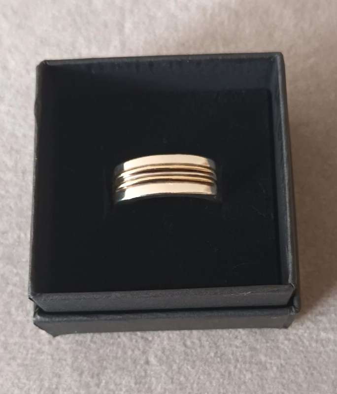 Sterling Silver & Gold Tone Men`s Ring. 4.3g. Size U 1/2.