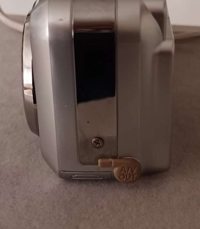 CANON PC1226 Digital Camera