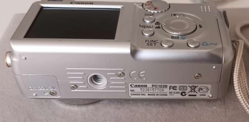 CANON PC1226 Digital Camera