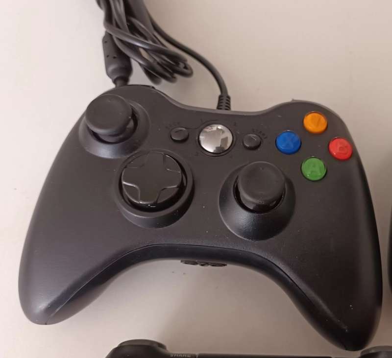 PlayStation & Wii remotes for spares or fixing.