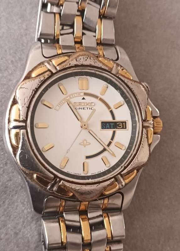 Seiko Kinetic Model 711623. Working 100%. Doesn't need battery replacements.