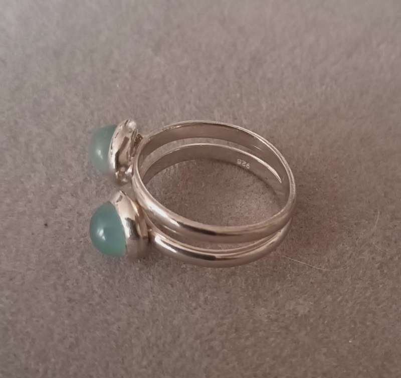 Gorgeous Sterling Silver Ring with Aquamarine Stones.