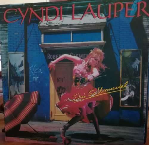 CYNDI LAUPER-SHE`S SO UNUSUAL LP VINYL RECORD