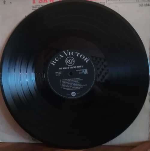 THE MAMA`S & THE PAPAS - I SAW HER AGAIN LP VINYL RECORD