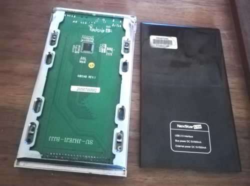 IDE NEXSTAR LITE EXTERNAL 2.5 HARD DRIVE ENCLOSURE WITH 2 X HARD DRIVES (6.0GB + 20.0GB)