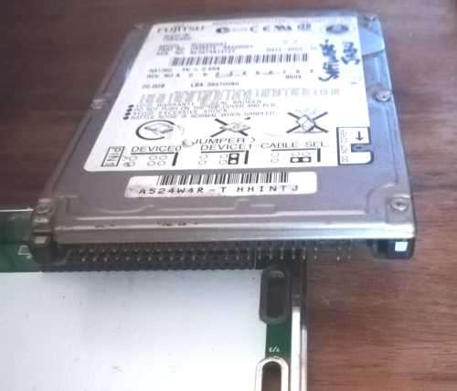 IDE NEXSTAR LITE EXTERNAL 2.5 HARD DRIVE ENCLOSURE WITH 2 X HARD DRIVES (6.0GB + 20.0GB)