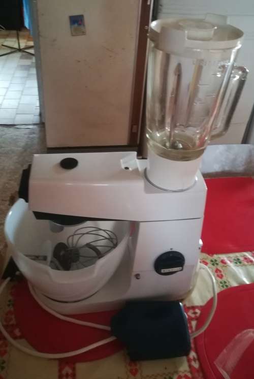 Vintage KENWOOD model 701A with attachments.