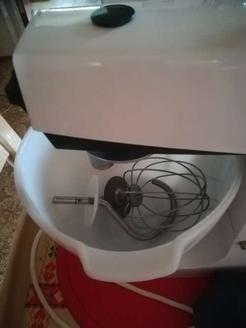 Vintage KENWOOD model 701A with attachments.