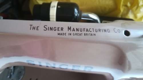 Antique Electric Singer Sewing Machine Model 185K.